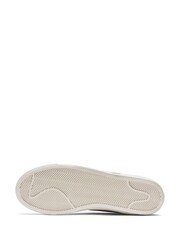 Nike White Blazer Mid '77 Vintage Trainers - Image 8 of 10