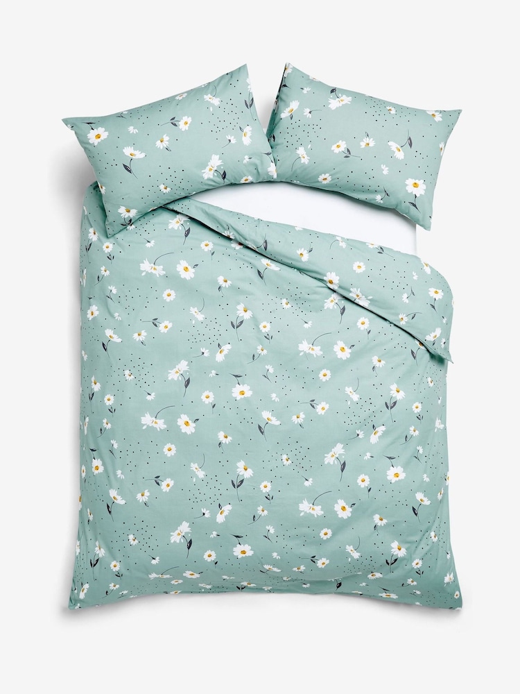 2 Pack Green Daisy Reversible Duvet Cover and Pillowcase Set - Image 7 of 7