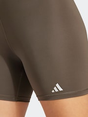 adidas Green Techfit 7/8 Shorts - Image 4 of 7