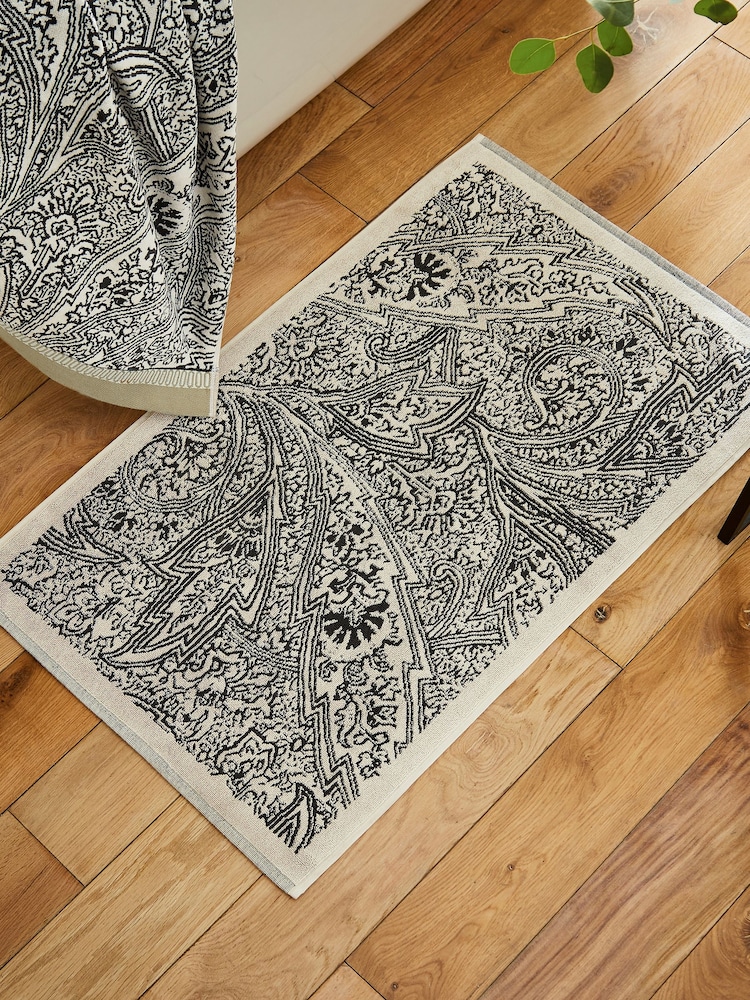 Bedeck of Belfast Charcoal 100% Cotton Umma Bath Mat - Image 1 of 2