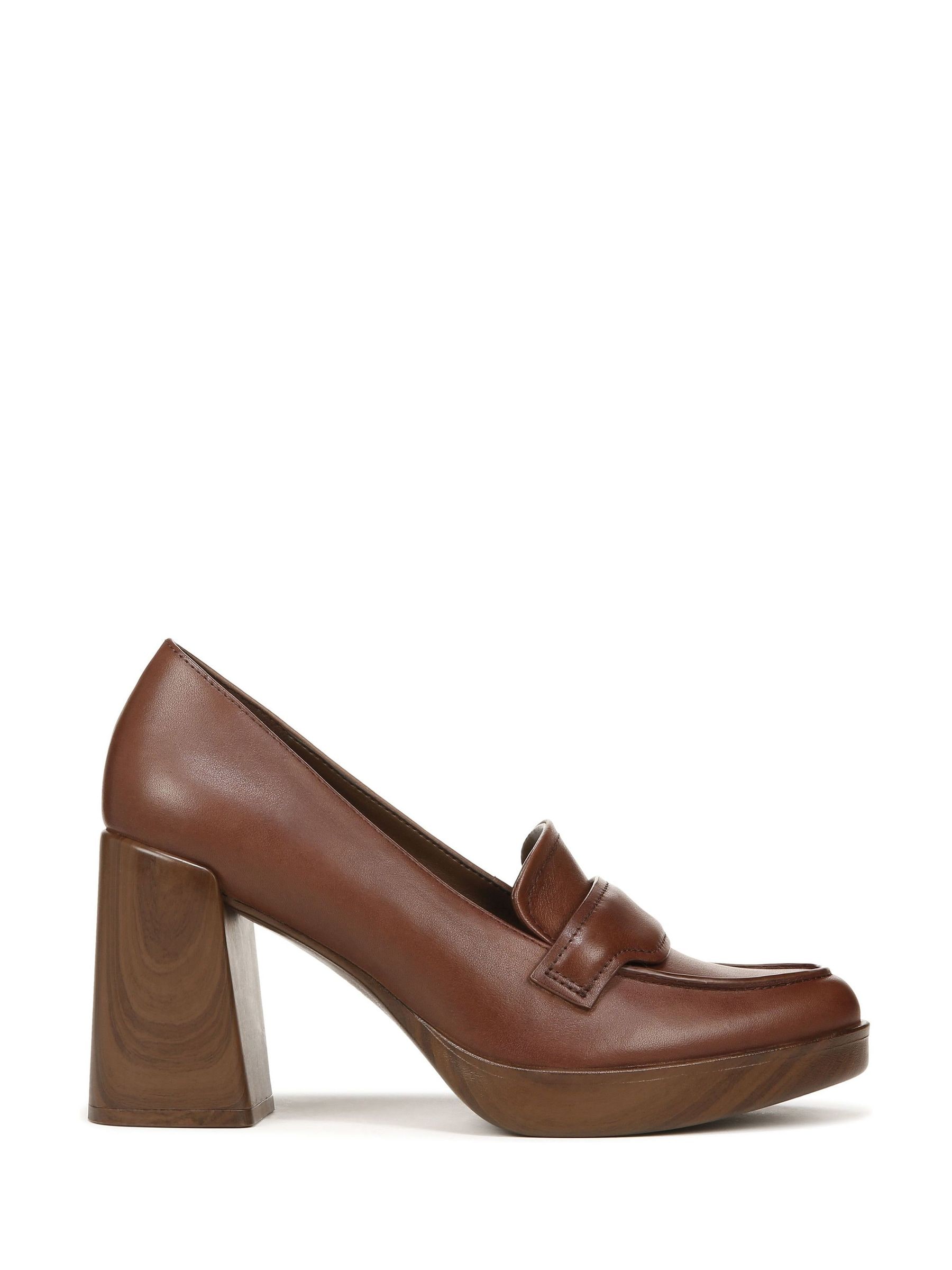 Naturalizer patent leather shoes shop