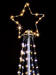 Premier Decorations Ltd Gold 8ft Flexi Bright LED Christmas Tree - Image 2 of 2