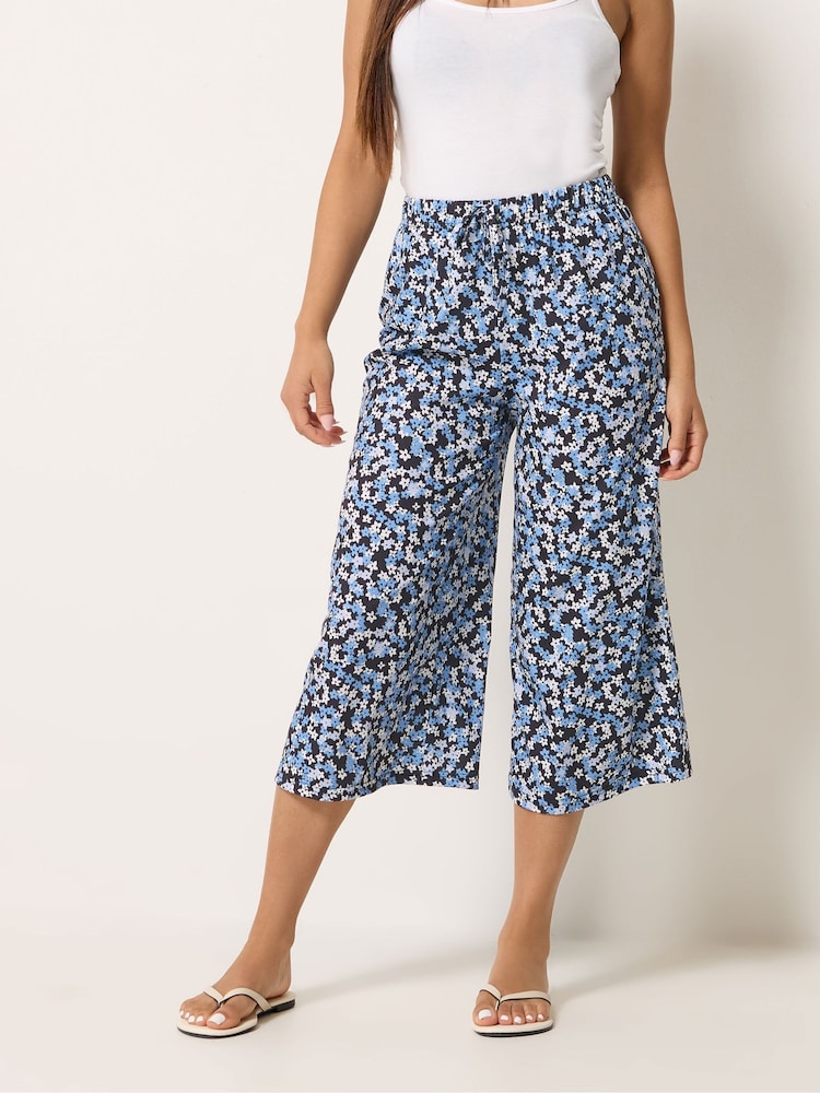 M&Co Blue Floral Petite Wide Leg Culottes - Image 2 of 5 M&Co Blue Floral Petite Wide Leg Culottes - Image 2 of 5