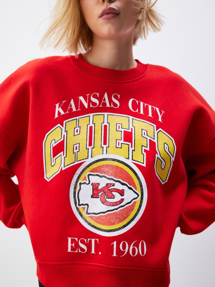 Red NFL American License Kansas City Chiefs Heavyweight Graphic Slogan 100% Cottton Sweatshirt - Image 7 of 7