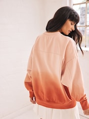 Orange - Weiches, langes, schweres Sweatshirt mit Farbverlauf und Dip-Dye-Effekt in Übergröße - Bild 4 von 7