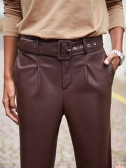 Kastanienbraun - PU-Hose mit Gürtel - Bild 3 von 6