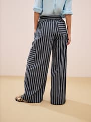 Marineblau - Gestreifte, super breit geschnittene Hose aus 100 % Baumwolle - Bild 2 von 6