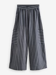 Marineblau - Gestreifte, super breit geschnittene Hose aus 100 % Baumwolle - Bild 5 von 6