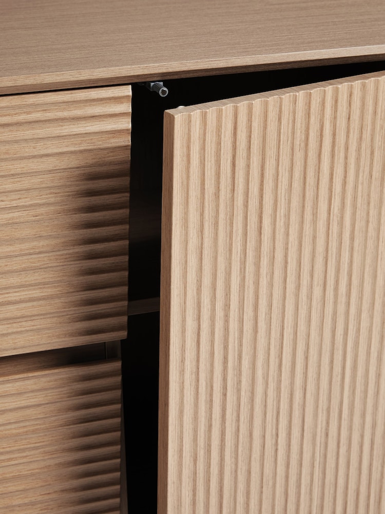 Light Marlow Oak Effect Large Sideboard - Image 9 of 9