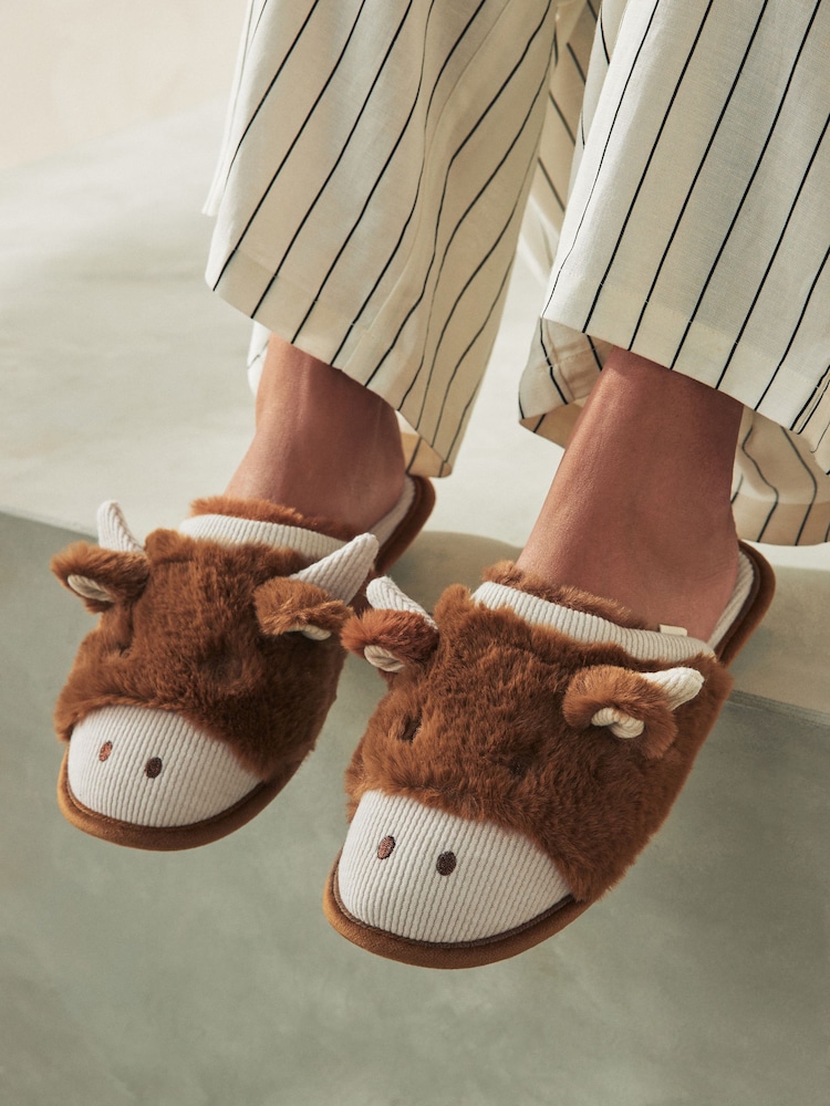 Brown Hamish The Highland Cow Mule Slippers - Image 2 of 7