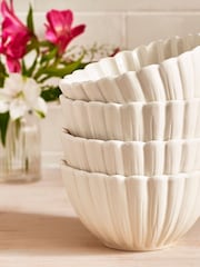 White Set of 4 Flower Bowls - Image 3 of 4