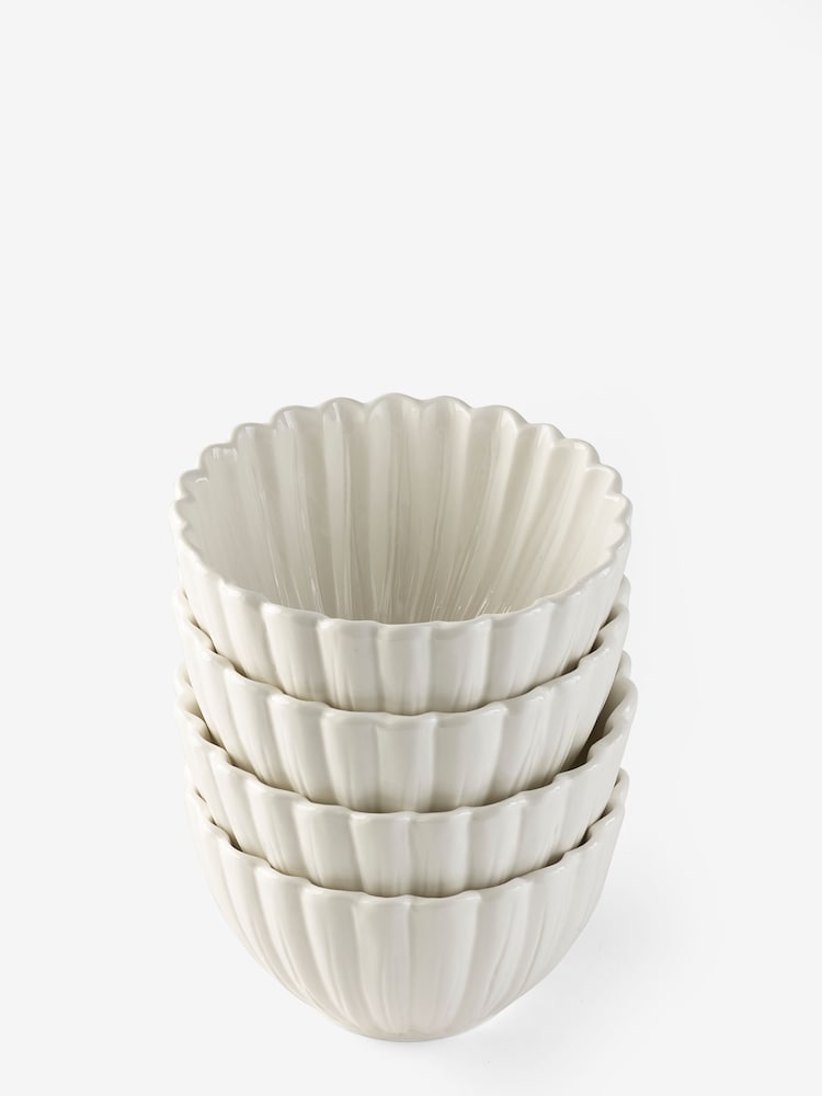 White Set of 4 Flower Bowls - Image 4 of 4 White Set of 4 Flower Bowls - Image 4 of 4