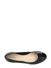 Črn patent - Čevlji Clarks Couture Bloom - Slika 7 iz 7