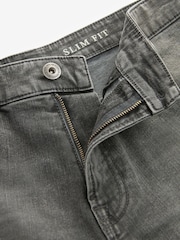 Grau - Denim-Shorts mit Stretchanteil - Bild 6 von 9
