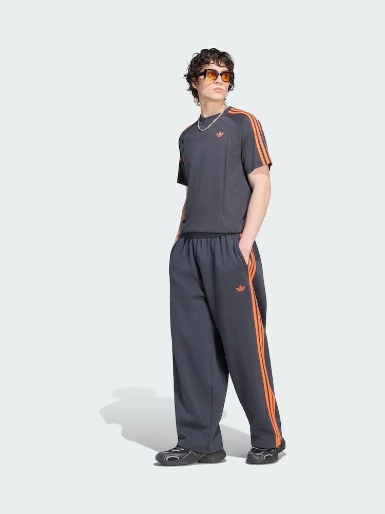 adidas Originals Grey Adicolor Baggy Joggers - Image 1 of 5 adidas Originals Grey Adicolor Baggy Joggers - Image 1 of 5
