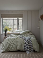 Piglet in Bed Pear Gingham Linen Duvet Cover - Image 1 of 3