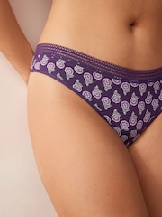 Berry Print/Cream Thong Geo Lace Trim Knickers 4 Pack - Image 4 of 8