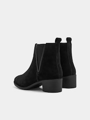 Evans Black Extra Wide Fit Suede Zip Teeth Ankle Boots In Wide E Fit - Image 3 of 4