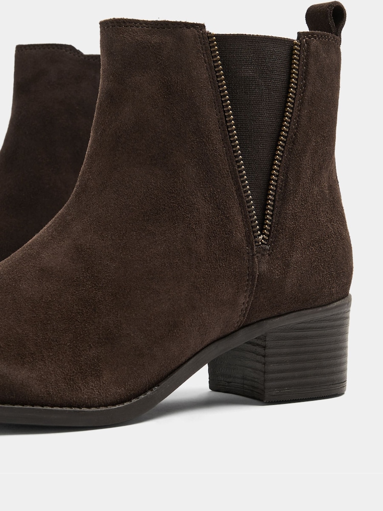 Evans Brown Extra Wide Fit Suede Zip Teeth Ankle Boots In Wide E Fit - Image 4 of 4 Evans Brown Extra Wide Fit Suede Zip Teeth Ankle Boots In Wide E Fit - Image 4 of 4