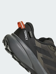 adidas Terrex Green Tracefinder Plus Gore-Tex Trail Running Shoes - Image 4 of 4