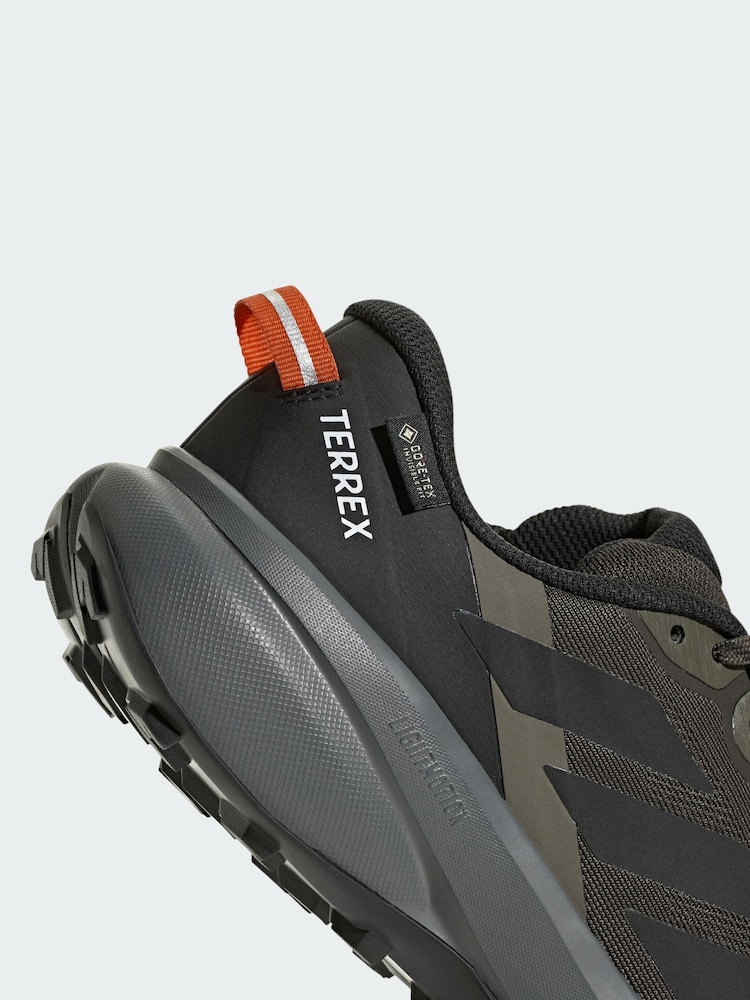 adidas Terrex Green Tracefinder Plus Gore-Tex Trail Running Shoes - Image 4 of 4 adidas Terrex Green Tracefinder Plus Gore-Tex Trail Running Shoes - Image 4 of 4