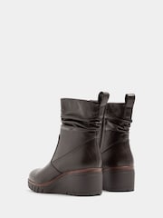 Smeđa - Yours Curve Faux Leather Wedge Boots - Slika 4 od 5