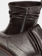 Smeđa - Yours Curve Faux Leather Wedge Boots - Slika 5 od 5