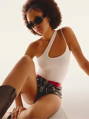 QUAY Black Hyped Up Sunglasses - Image 5 of 5