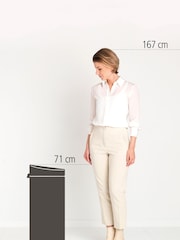 Brabantia Cream New 30L Soft Touch Bin - Image 2 of 4