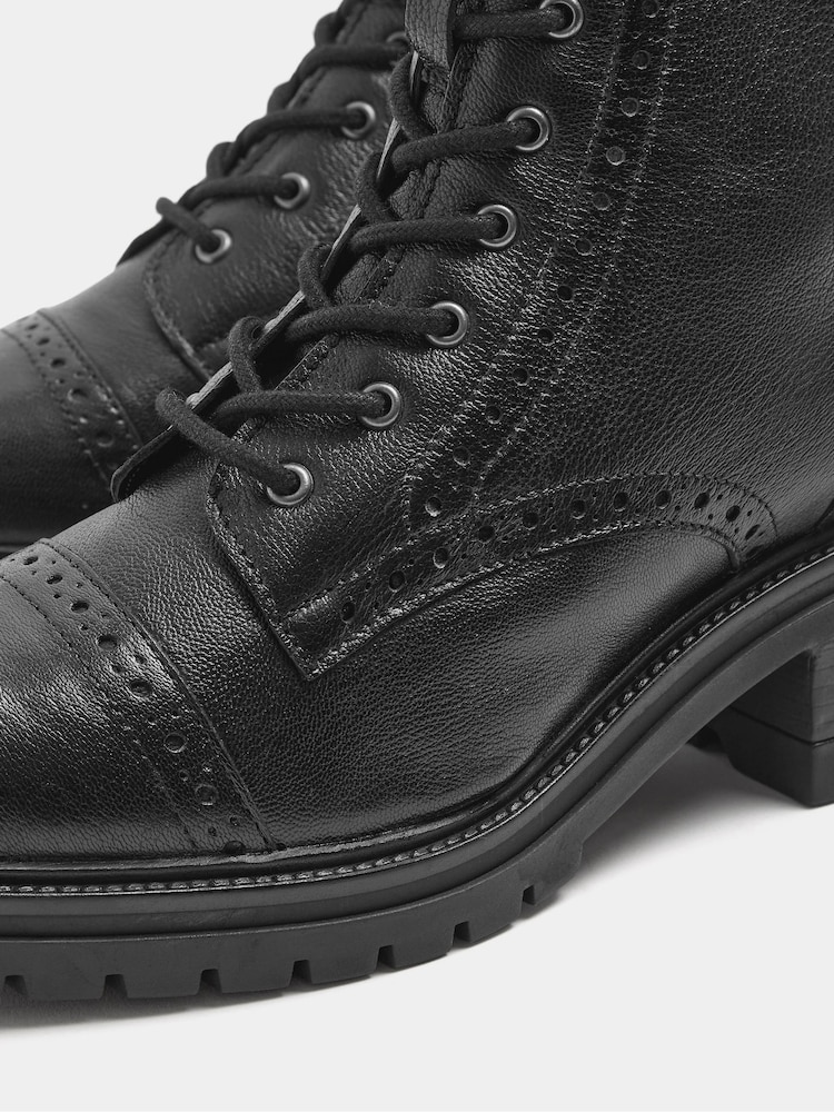 Evans Black Extra Wide Fit Leather Brogue Lace Up Ankle Boots In Extra-Wide EEE Fit - Image 4 of 4 Evans Black Extra Wide Fit Leather Brogue Lace Up Ankle Boots In Extra-Wide EEE Fit - Image 4 of 4