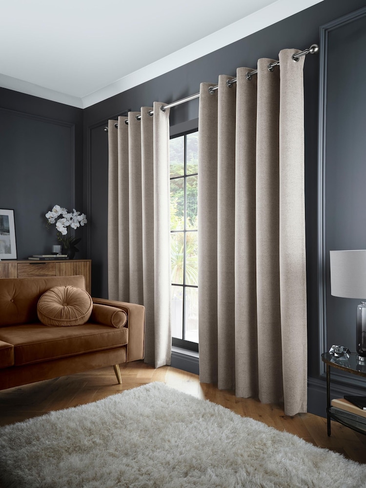 Curtina Velvet Chenille Dimout Cüt Gözlü Pərdələr - 5şəkildən 2 şəkil Curtina Velvet Chenille Dimout Cüt Gözlü Pərdələr - 5şəkildən 2 şəkil