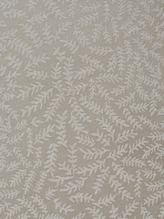 "Dreams & Drapes" žakarda segas pārvalka un spilvendrānas komplekts ar rakstu "Dreams & Drapes Ditsy Leaf" - Attēls 3 no 3