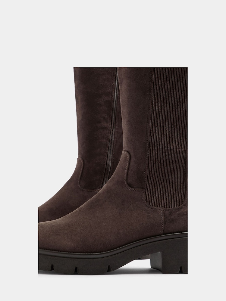 Yours Curve Brown Knee High Cleated Chelsea Boots In Wide E Fit - Image 5 of 5