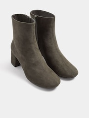 Vert - Bottines Yours Curve à talon carré à bout en amande - Image 2 de 5