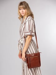 Conkca Brown Swan Leather Shoulder Bag - Image 1 of 6