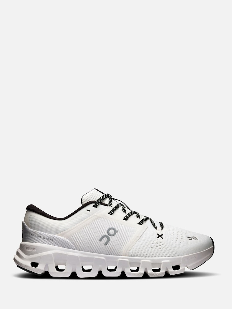 On White Cloud X 5 Trainers - Image 1 of 6 On White Cloud X 5 Trainers - Image 1 of 6