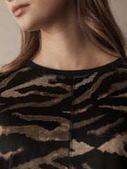 Black/Brown Stripe Slim Fit Premium 100% Linen Crew Neck Short Sleeve T-Shirt - Image 4 of 8