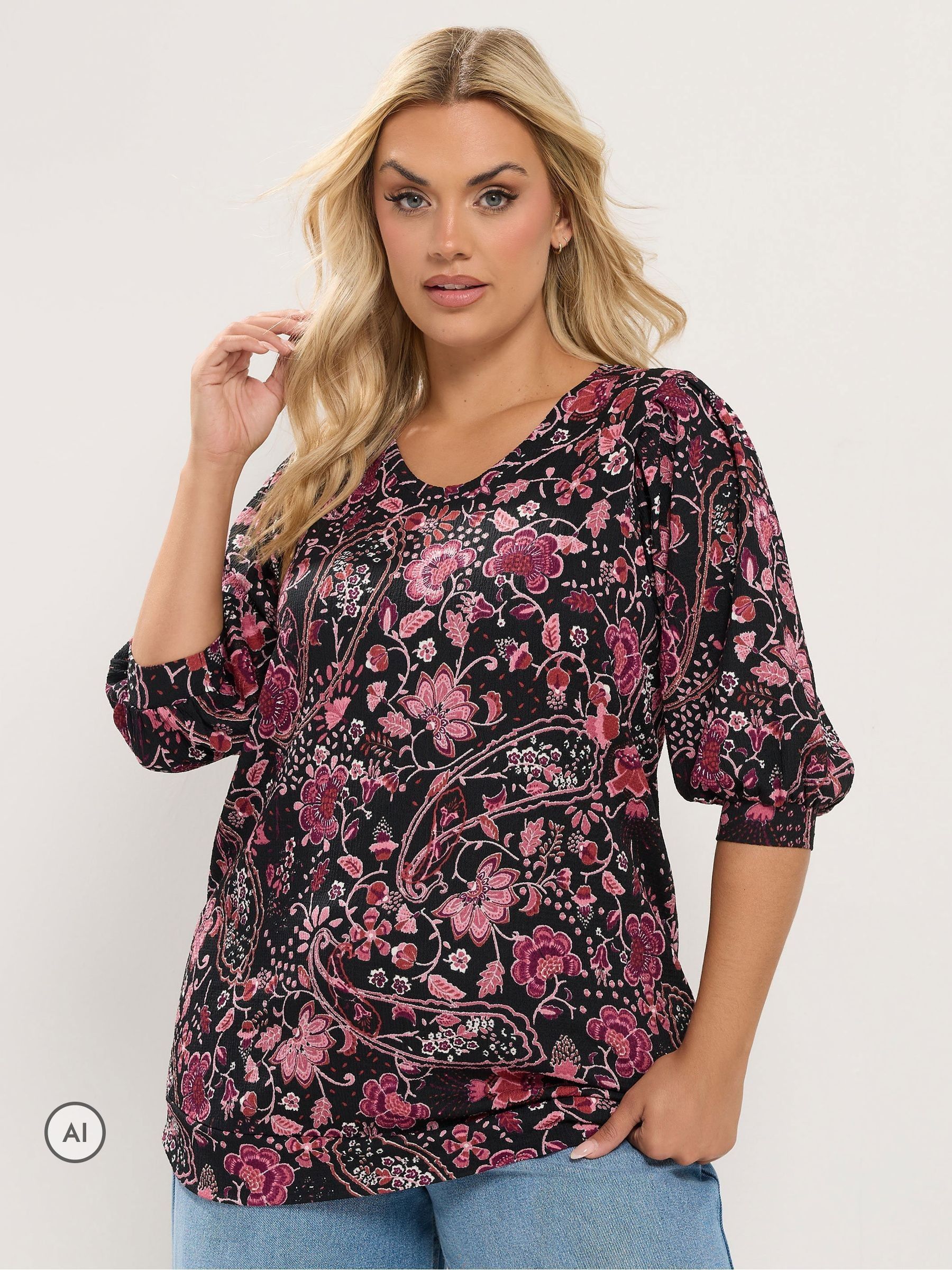 Yours Women's Black Curve Floral Balloon Sleeve Top - Image 3