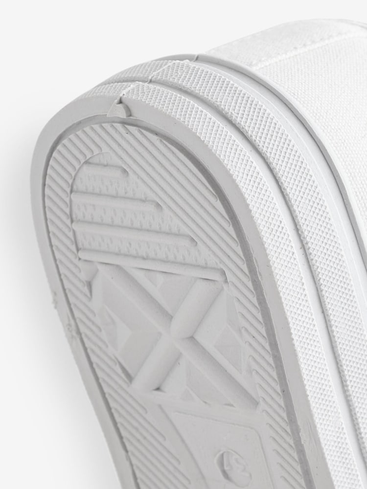 Gap White Houston Low Top Canvas Trainers - Image 5 of 5