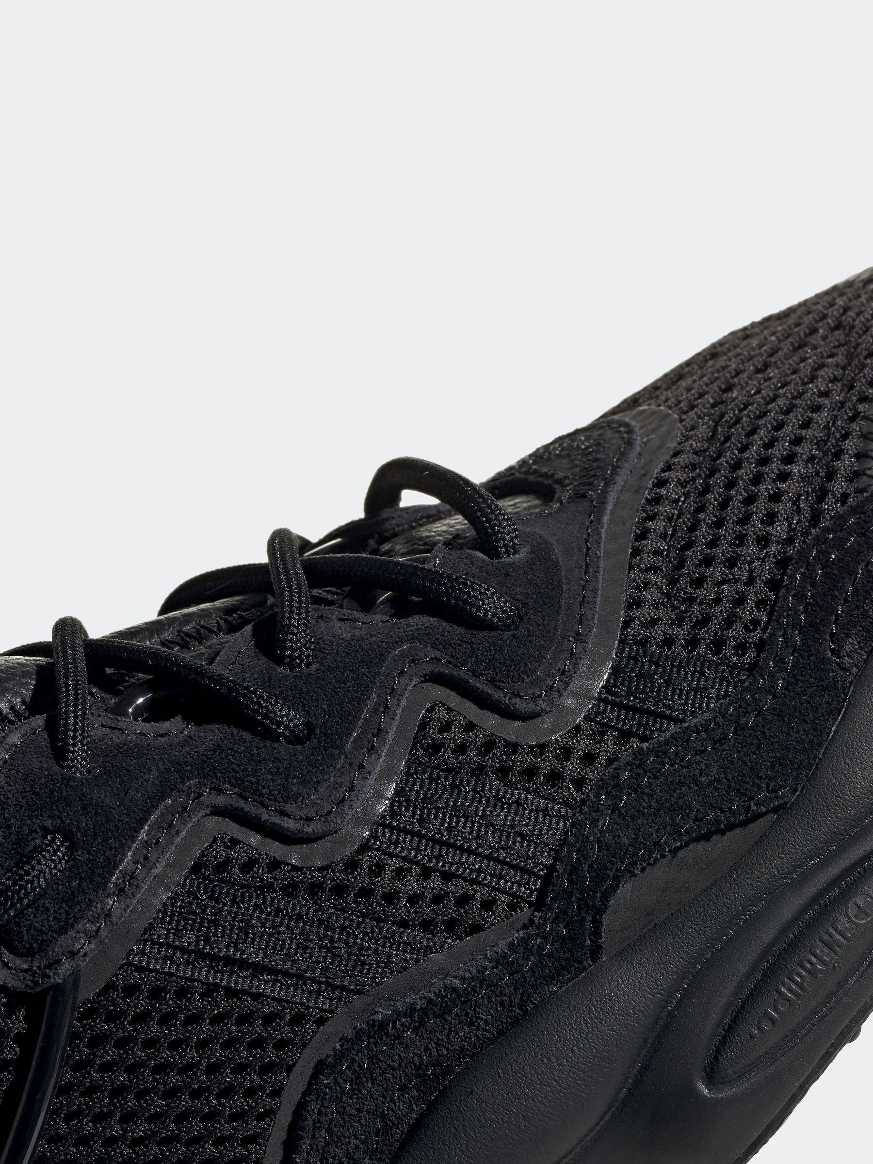 Adidas ozweego shoes black top