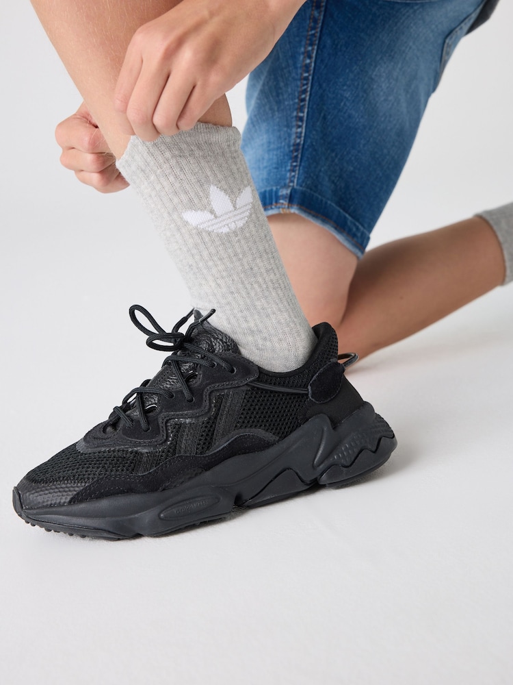 adidas Originals Black Ozweego Trainers - Image 2 of 14