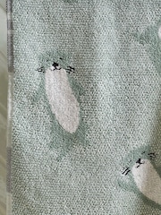 Handtuch aus 100 % Baumwolle mit Otter-Motiv - Bild 4 von 6