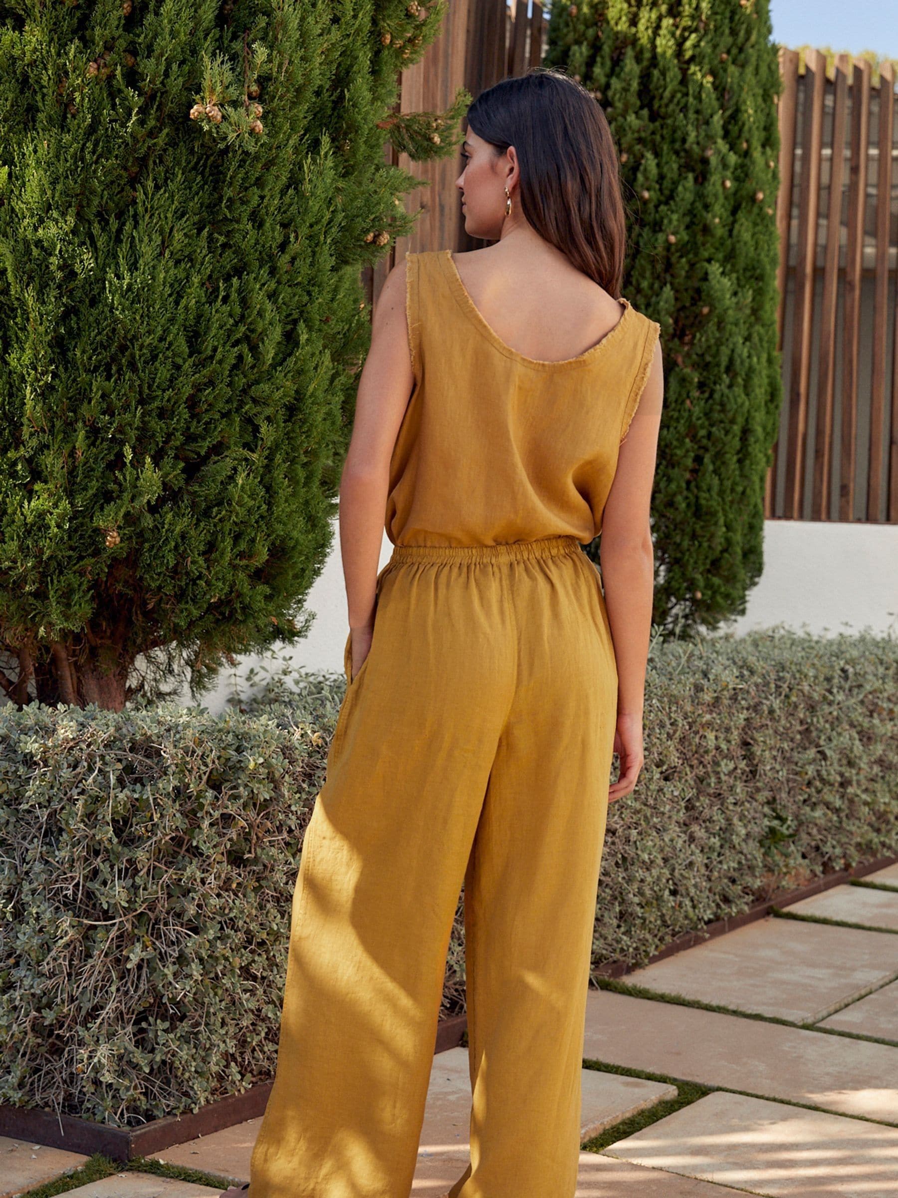 Mustard yellow wide leg trousers store
