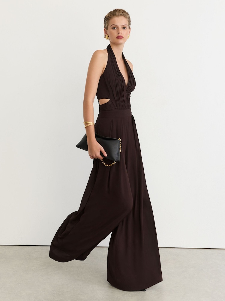 Reiss Lainey Halterneck Pleated Wide-Leg Jumpsuit - Bild 1 von 7 Reiss Lainey Halterneck Pleated Wide-Leg Jumpsuit - Bild 1 von 7