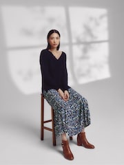 Crew Clothing Edna Longline Cable V-Neck Jumper - Image 1 of 5