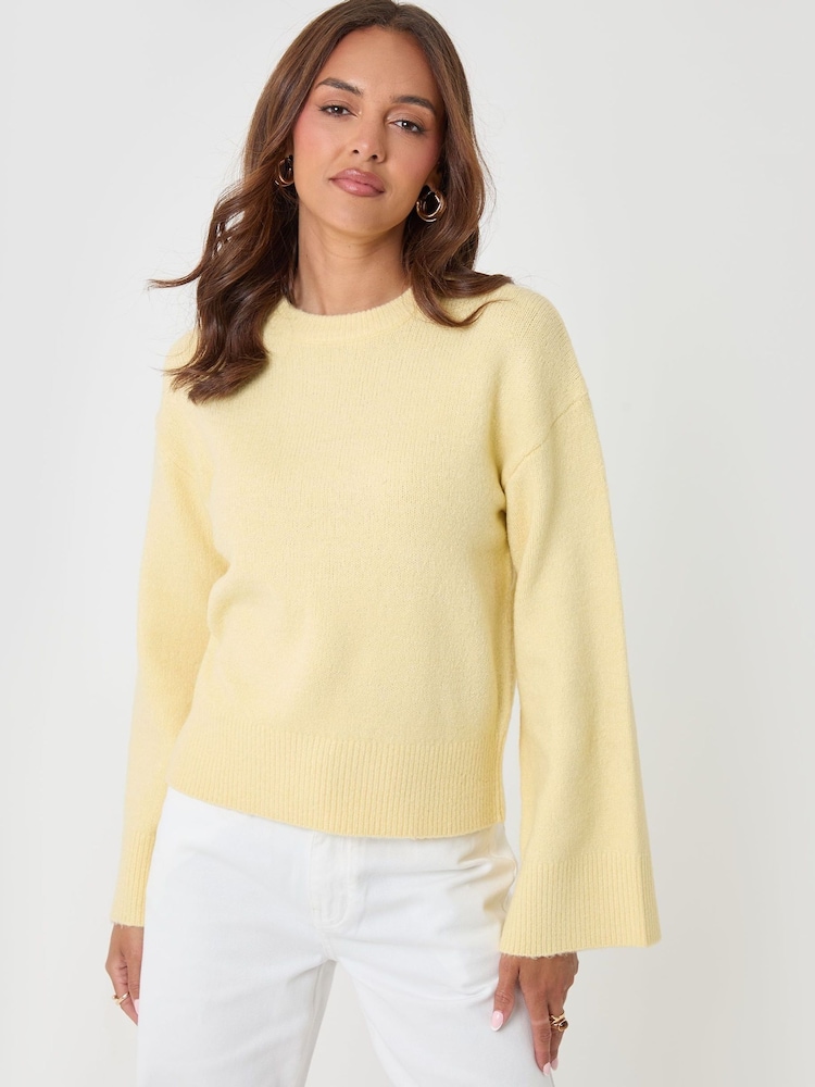 Threadbare Yellow Relaxed Fit Crew Neck Jumper - Image 2 of 5 Threadbare Yellow Relaxed Fit Crew Neck Jumper - Image 2 of 5