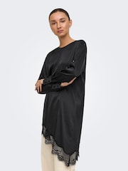 JDY Asymmetric Longline Top with Lace Trim - Imagem 1 de 6