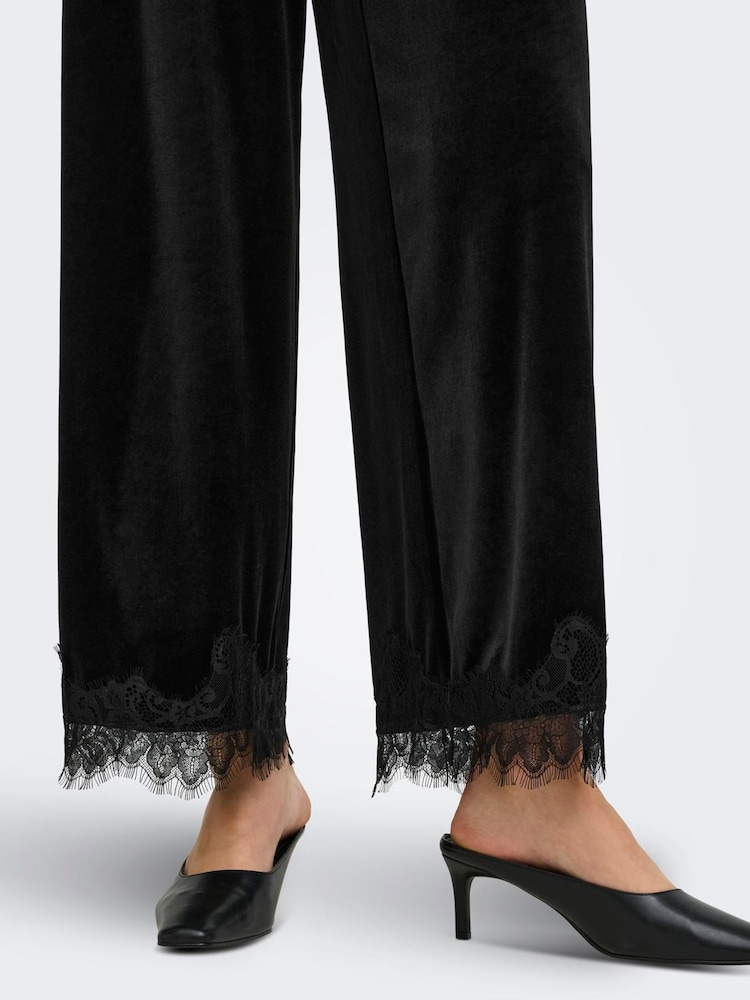 JDY Velvet Wide Leg Trousers with Lace Trim - Image 2 de 7