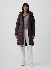 Braun - Gap Relaxed Midi Puffer Coat - Bild 4 von 4