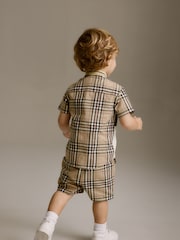 ألوان متعارضة أسمر/بيج فاتح - حزمة من شورت وتيشرت بكُم قصير وألوان متعارضة (3 شهور-12 سنوات) - صورة 3 من 6